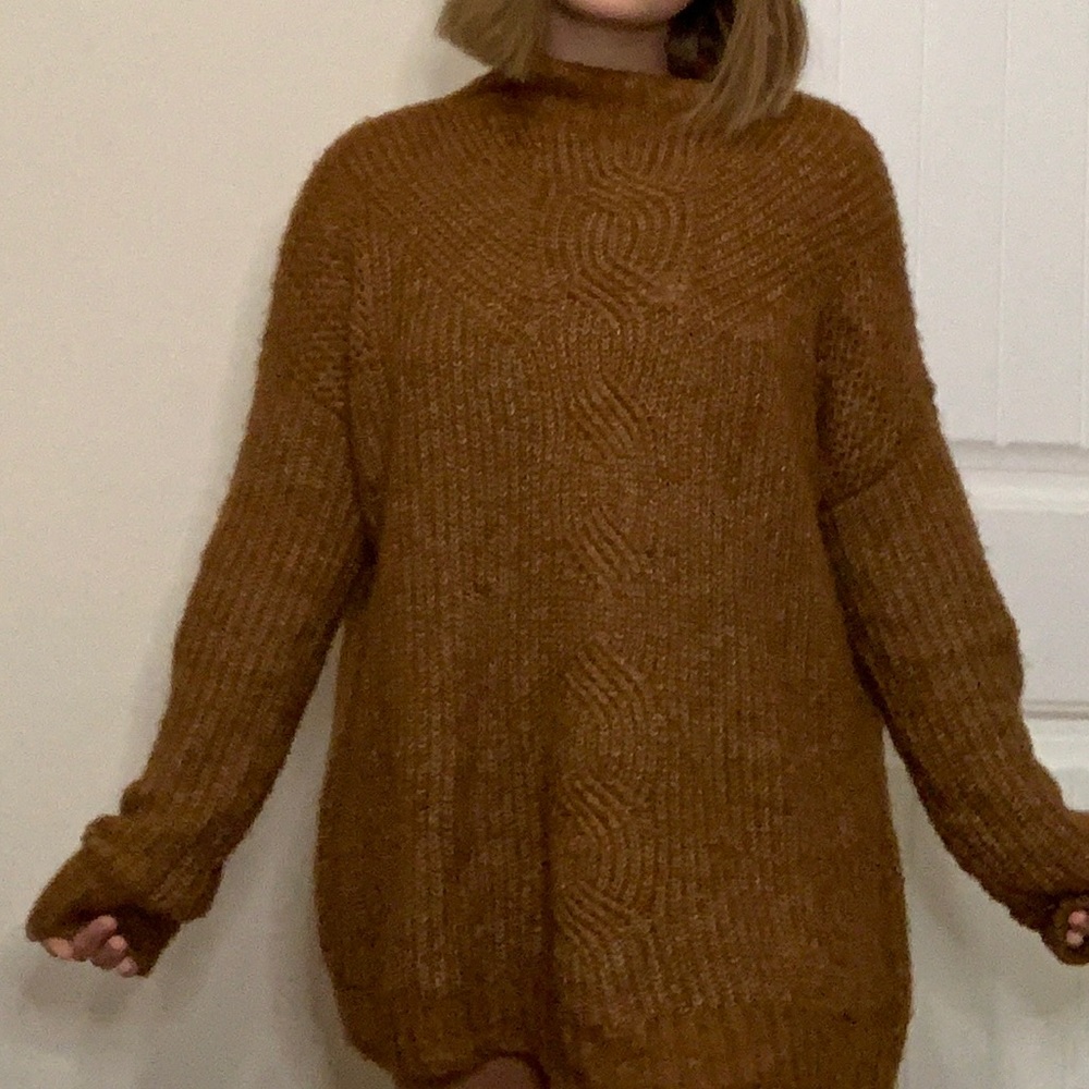 Sweater - Picture 4 of 4
